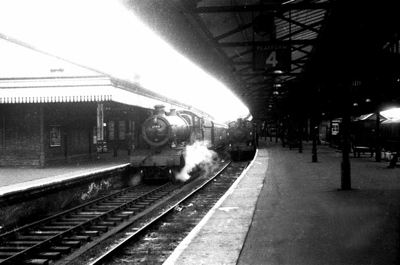 'Hall' 6944 'Fledborough Hall' and a pannier at Salisbury 1963