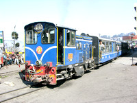 NDM leaving Darjeeling station