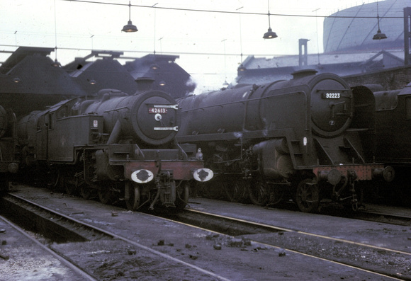 42613 - one of the last 2-6-4 tanks working at Birkenhead with 9F 92223 in the background