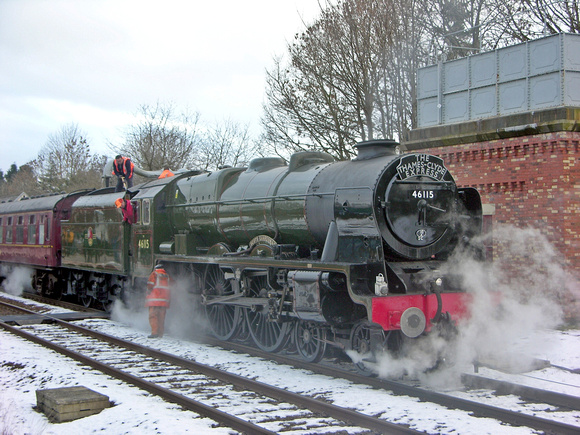 46115 'scots Guardsman' at the Appleby water stop with 'Thames ' Clyde Express'.07.02.09