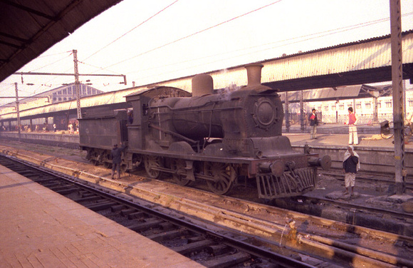 SGS 0-6-0 at Sealdah station Calcutta