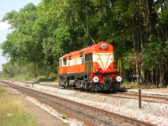 WDM2 a 2600hp Co-Co, recently ex-works at Senaulim, Goa.